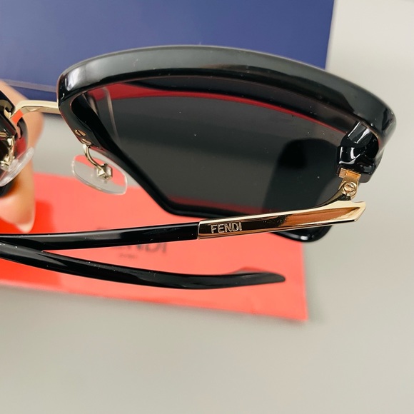 NWT Authentic Fendi Oversized Square Sunglasses Black - Picture 10 of 12